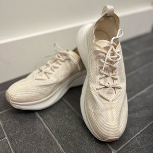 APL Streamline Shoes
